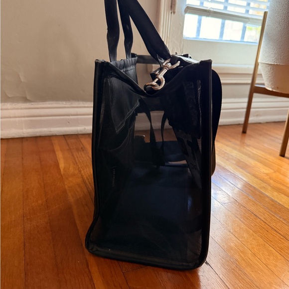 Marc Jacobs • Black Mesh Tote Bag - Picture 7 of 8